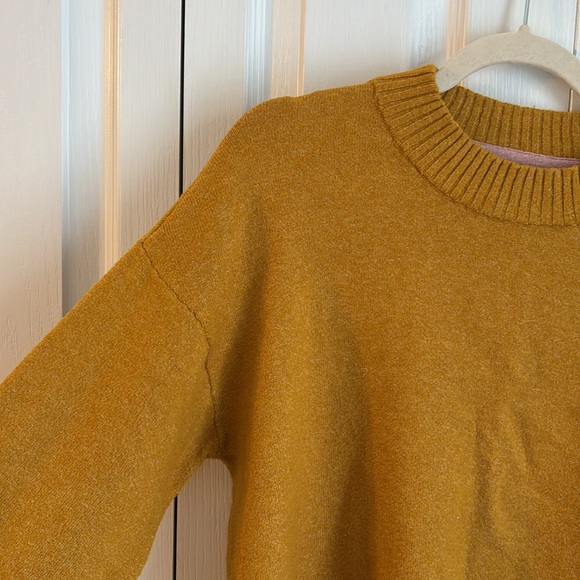 Feathery Jackson Sweater In Marigold. Mock Neck. Cotton Blend. Size Small - Picture 3 of 7